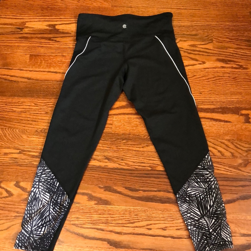 Champion Womens Yoga Work Out Pants M Black & White Sheer Fern Pattern Bottom